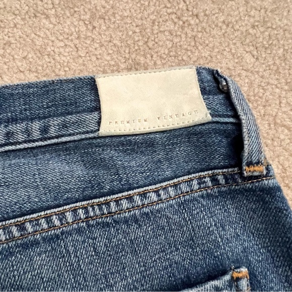 Citizens of Humanity Cora Crop Relaxed Undone Hem Premium Button Fly Jeans - Picture 7 of 12